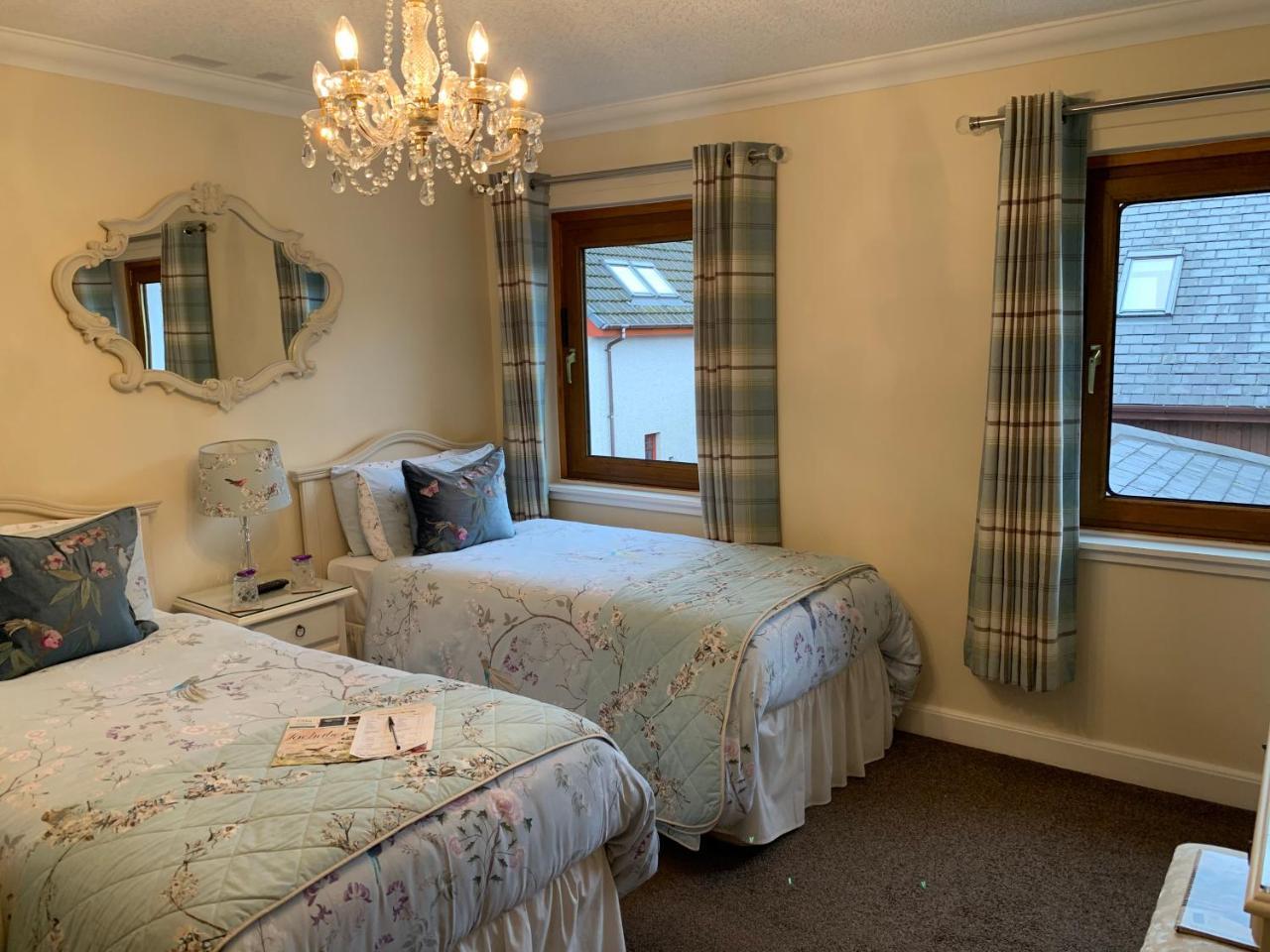 Westcourt Bed & Breakfast Fort William Exterior foto